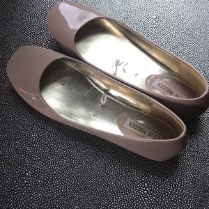 Steve Madden nude flats size 7